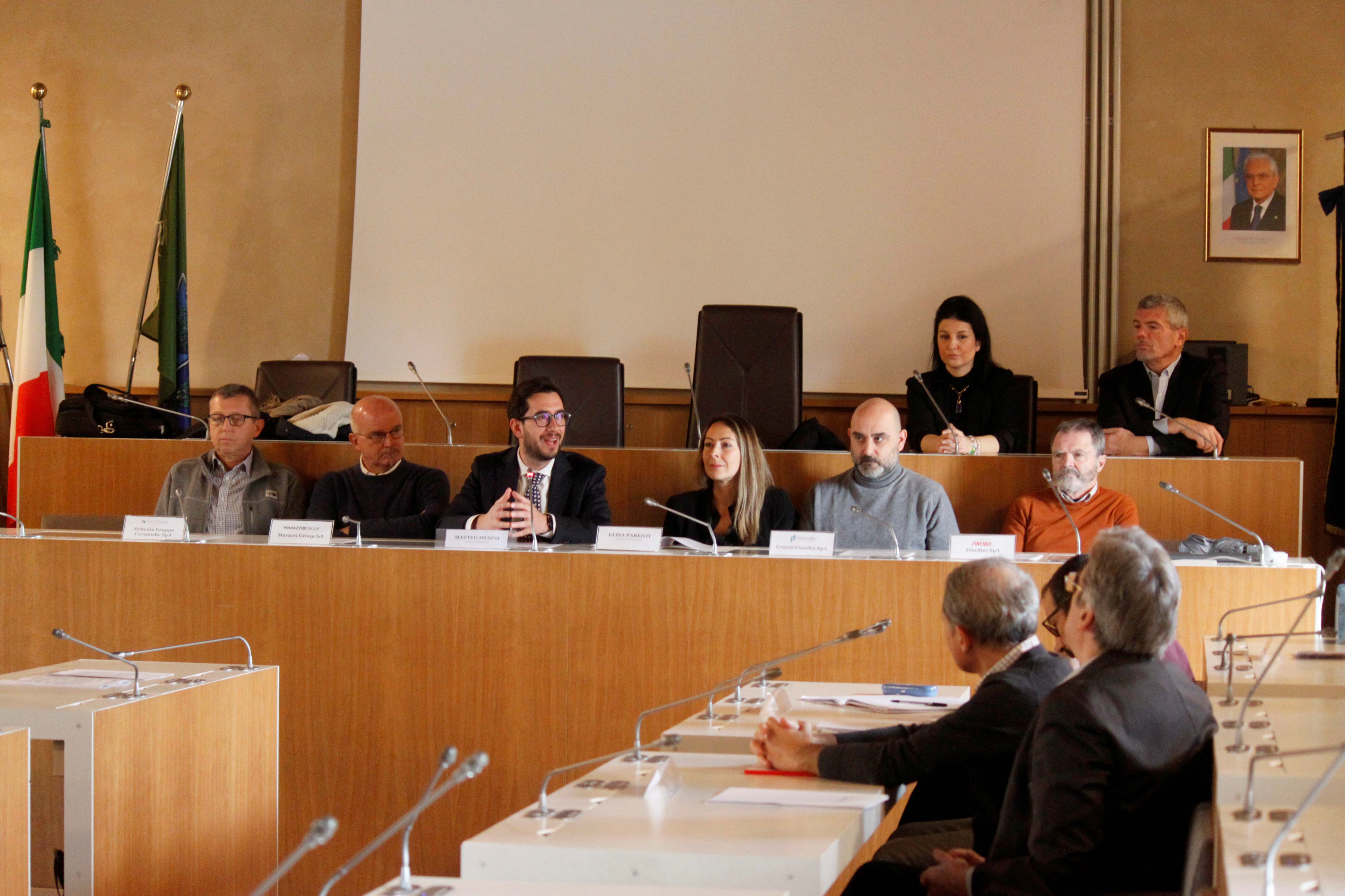 Firma accordo emissioni odorigene