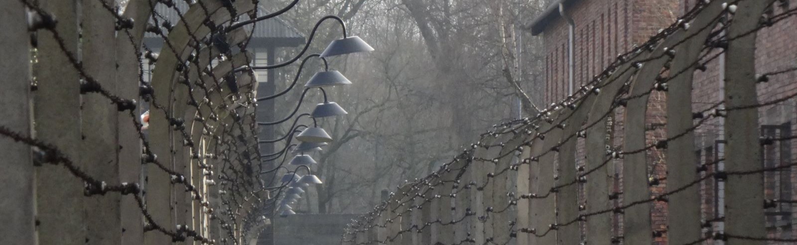 auschwitz_2.jpg